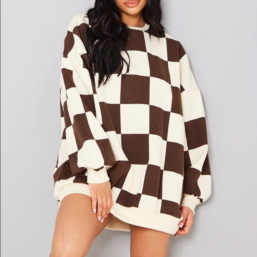 Pretty Little Thing Oversized Checkered Sweater Dress